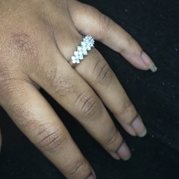 1 CTTW Diamond Wedding Engagement White Gold Ring - Picture 7 of 8